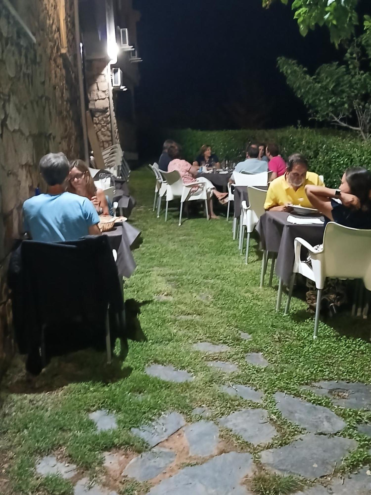 Hospedium Hostal Restaurante El Mirador De อาเตียนซา ภายนอก รูปภาพ