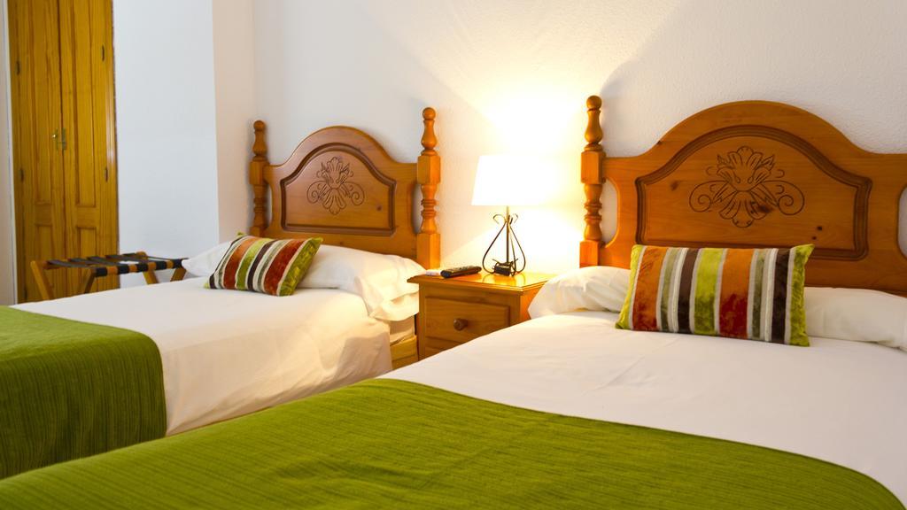 Hospedium Hostal Restaurante El Mirador De อาเตียนซา ภายนอก รูปภาพ