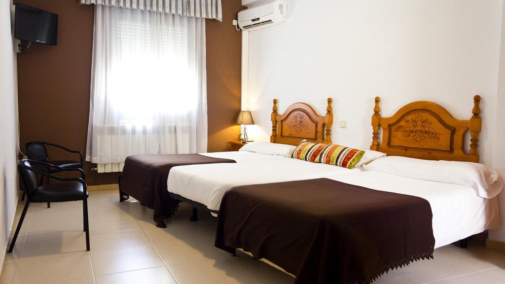 Hospedium Hostal Restaurante El Mirador De อาเตียนซา ภายนอก รูปภาพ
